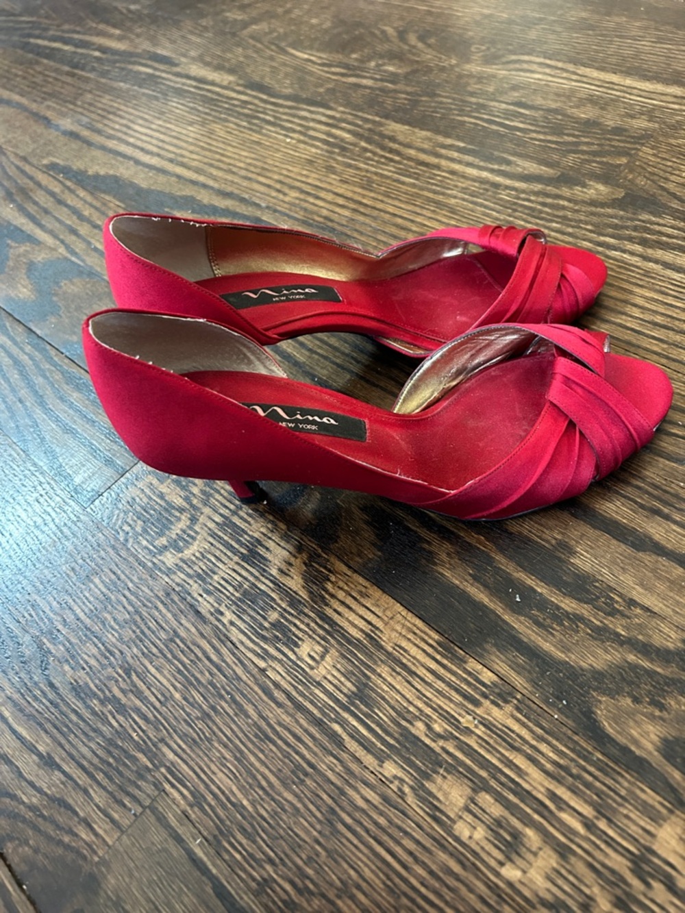 ANNA New York Red Satin Peep-Toe Kitten Heels with Knot Detail